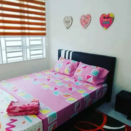 Nur Zahra Sungkai Homestay Luaran gambar